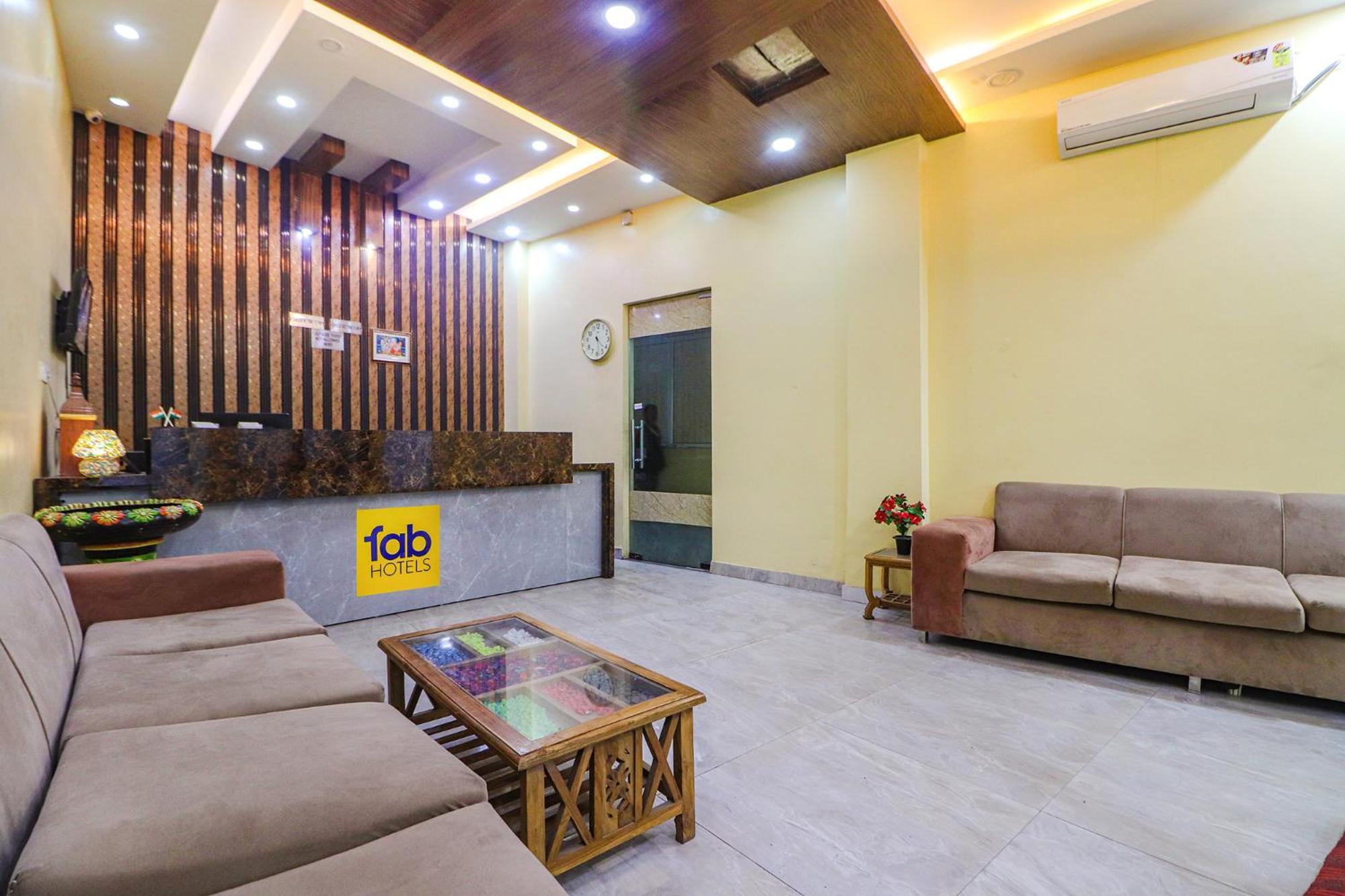 Hotel Fabexpress Sinon Nowe Delhi Zewnętrze zdjęcie